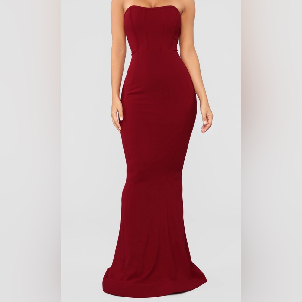 FASHIONNOVA, size Small, mermaid dress in Dark Red